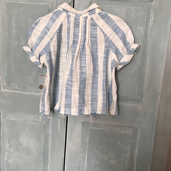 Free People blouse short sleeve in size Extra Small (XS) . Stripped blue /white - Picture 2 of 5